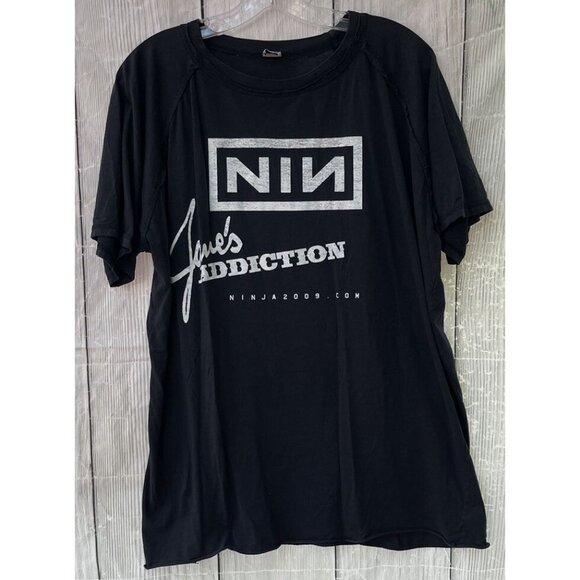 Rare Nine Inch Nails Jane's Addiction 2009 Concert Shirt Black Short Sleeve NIN - Picture 1 of 8